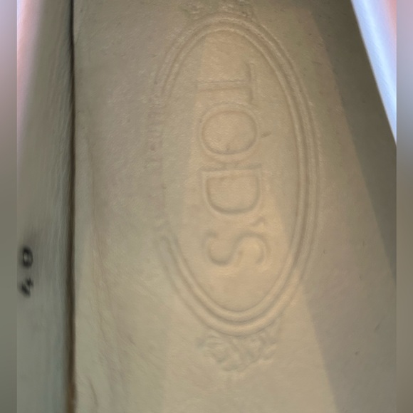 Tod’s baby pink loafers in size 40 - Picture 6 of 9